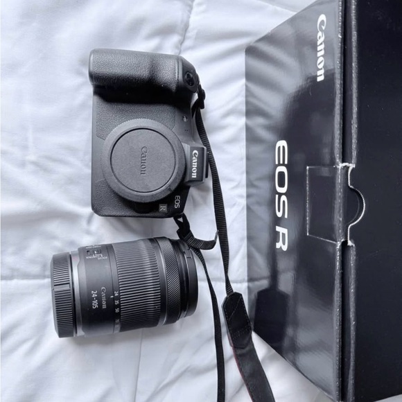 Canon EOS R Digital Camera with Lens - Black - Picture 2 of 10
